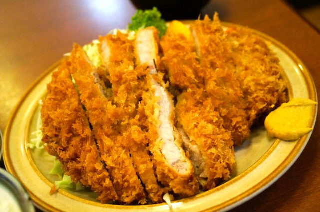 昭和のとんかつが持つ、ささやかな贅沢とその温かみを伝えていく。『かつ平(カツヘイ)』東京