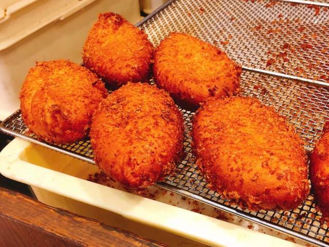 【Cattlea(カトレア)】結局落ち着く、カトレアのカレーパン