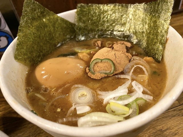 【風雲児】鶏と魚介の濃厚スープが特徴の絶品つけ麺