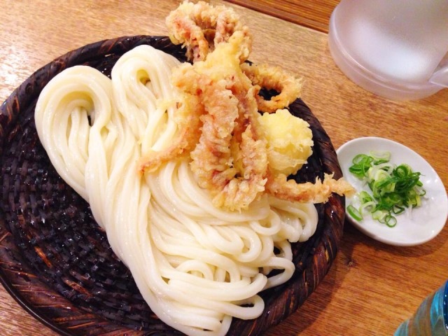キラッキラ輝くむっちり“三たて”うどん【慎】