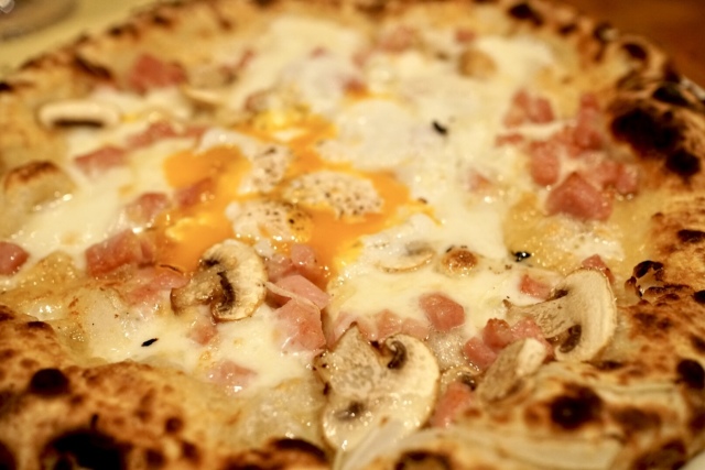 歌舞伎町の奥にお店を構える隠れ家ピッツァ「Pizzeria LUMEN(ピッツェリア ルメン)」