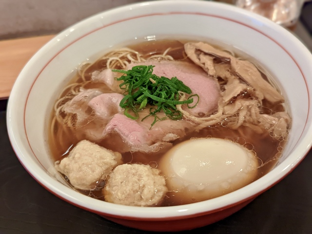 昼過ぎから大盛況の限定ラーメン