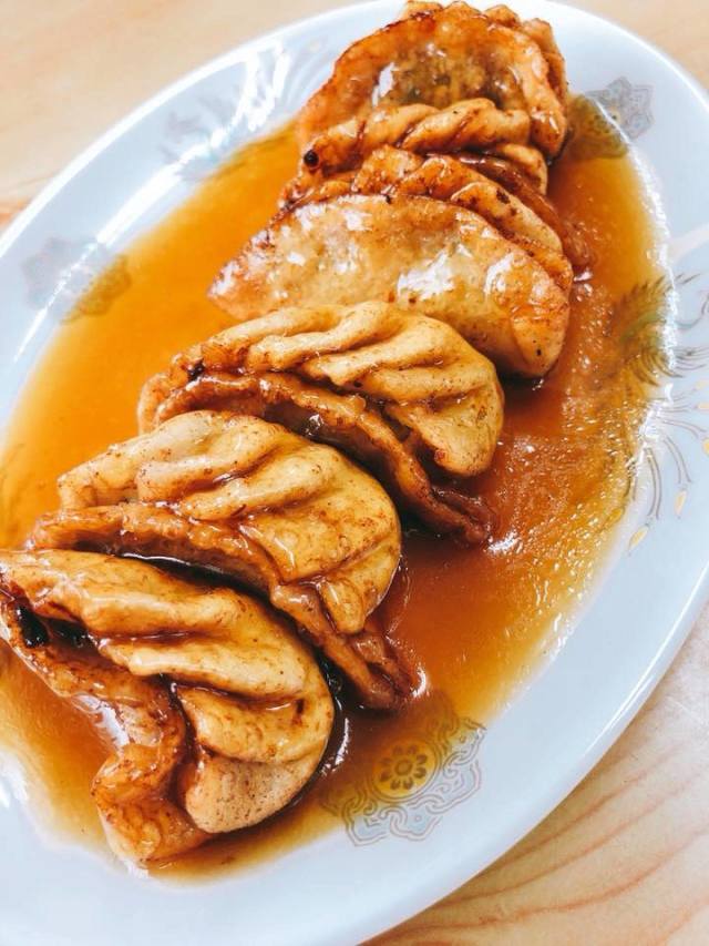 【兆德(チョウトク)】揚げ餃子の概念が変わる町中華