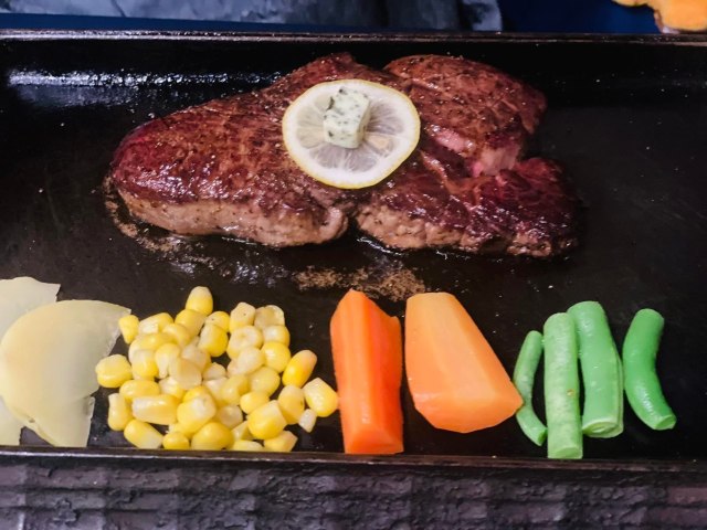 1日10軒以上のハシゴ、年間2,000軒以上の飲食店を巡るテリヤキストのトヨログさんがおススメする安ウマ３選！