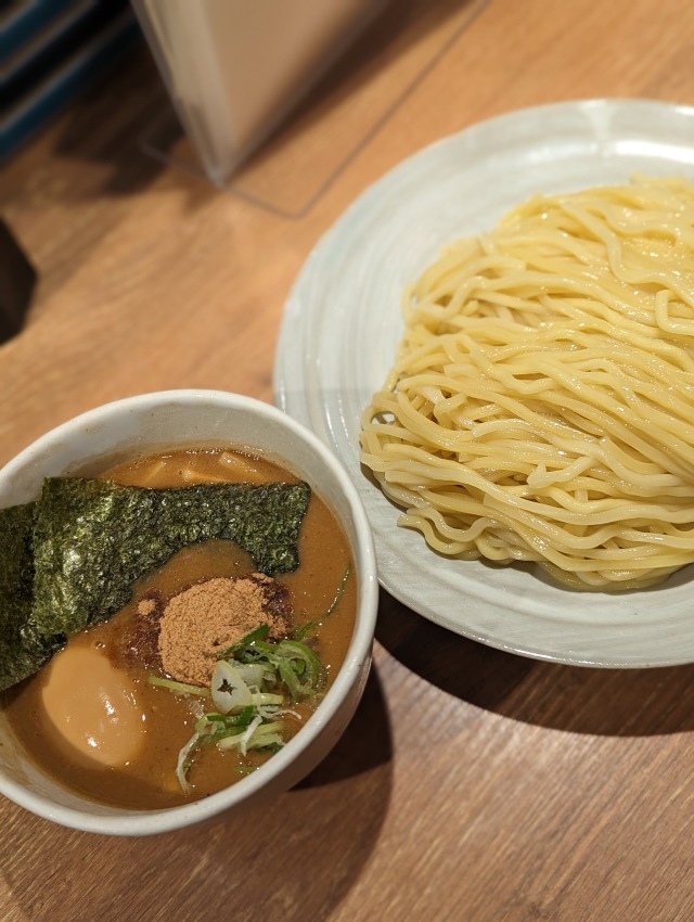 【風雲児 東京ラーメン横丁店】新宿の名店「風雲児」の2号店が東京駅近くで味わえる