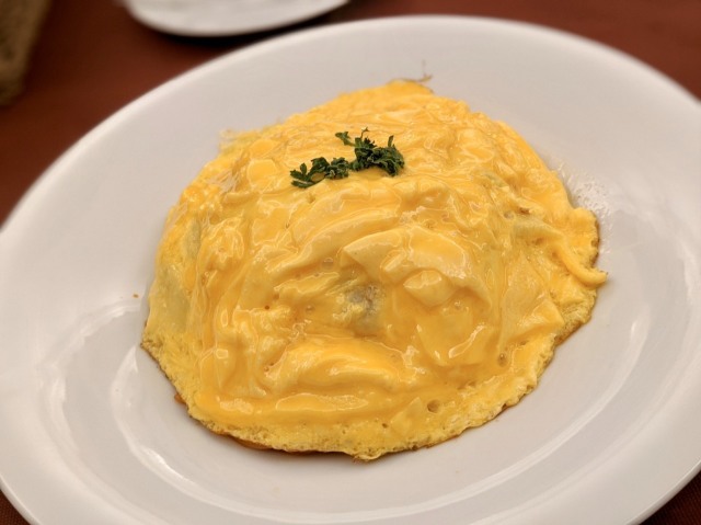 【笄軒】西麻布にお店を構える隠れ家感のある本格洋食店