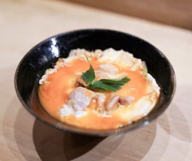 東京の焼き鳥店が提供する至極の親子丼はここ！唸るほど美味しい〆をご紹介！