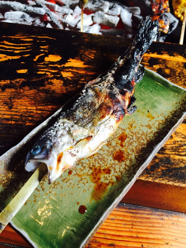 【山麓園】自分で囲炉裏で焼くスタイル