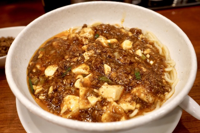 【SHIBIRE NOODLE 蝋燭屋】この辛さがクセになる