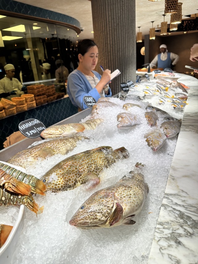 フロント地区にあるおしゃれな海鮮料理レストラン Fish Market Restaurant(フィッシュマーケットレストラン) シトラ