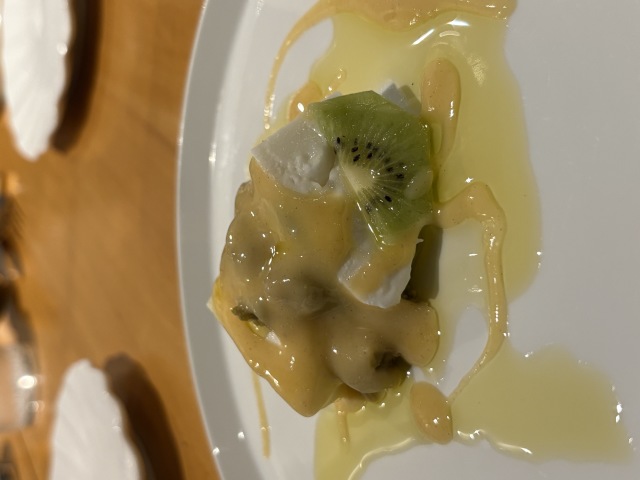 宮崎食材中心のビストロ