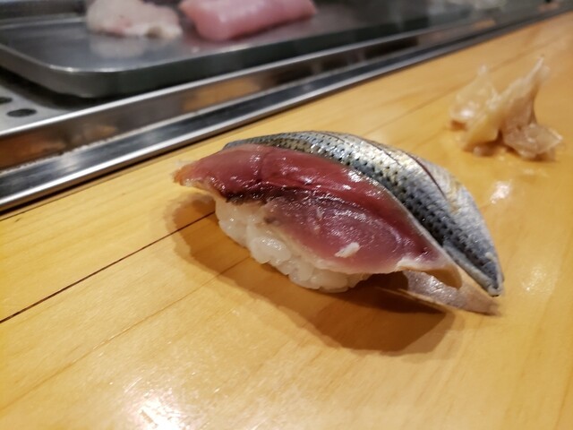 荒木町で深夜まで大人気の寿司屋