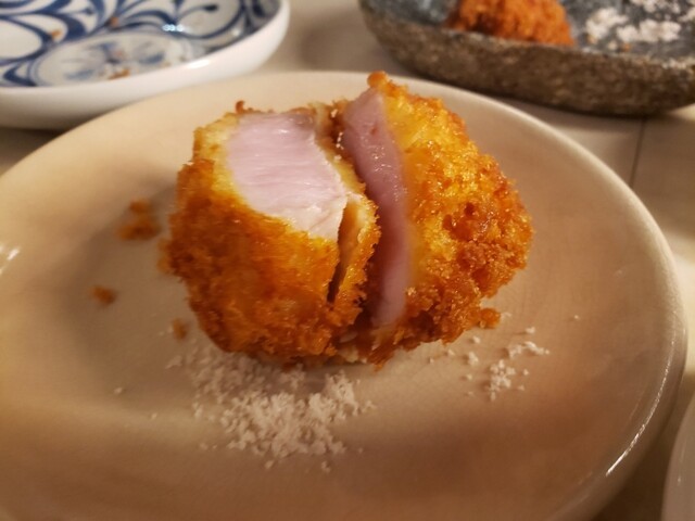 虎ノ門横丁に出来たトンカツとオレンジワインの店