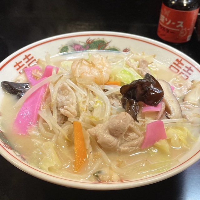 長崎の料理を提供する居酒屋のちゃんぽんが美味しい。
