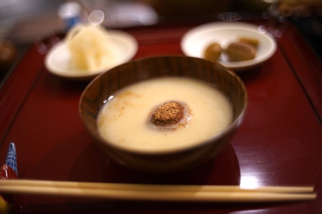 料理文化研究家松本栄文氏が二子玉川に続いて開店させた日本料理店。