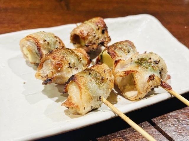 薬院の大人気鶏皮店