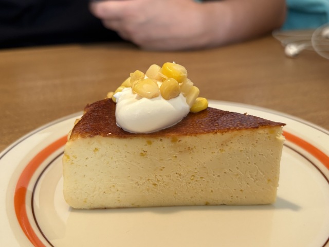 職人の手仕事が光るチーズケーキとブラジルプリン