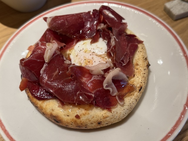 麻布十番でスペインを丸ごと体験。ハモンが自慢の専門店の絶品ランチ