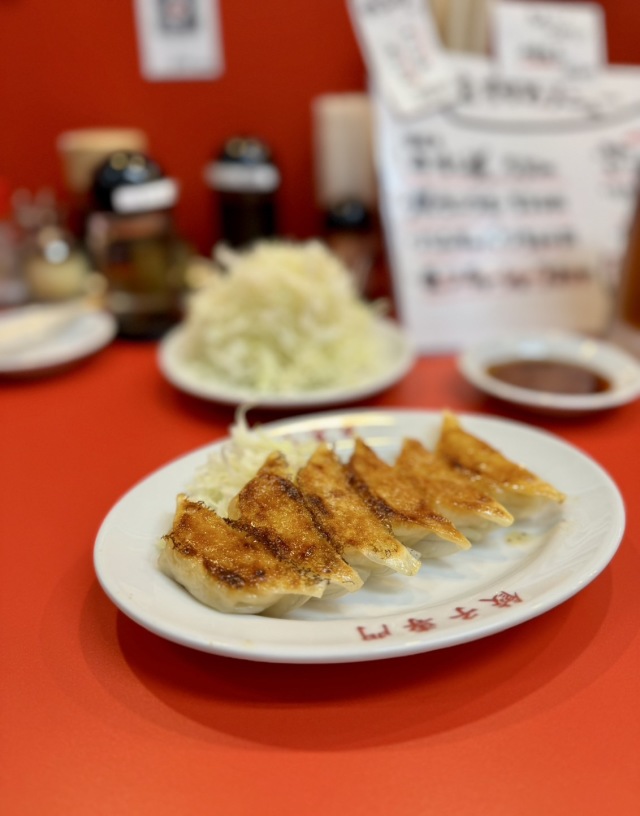 小ぶり餃子のニューフェイス店