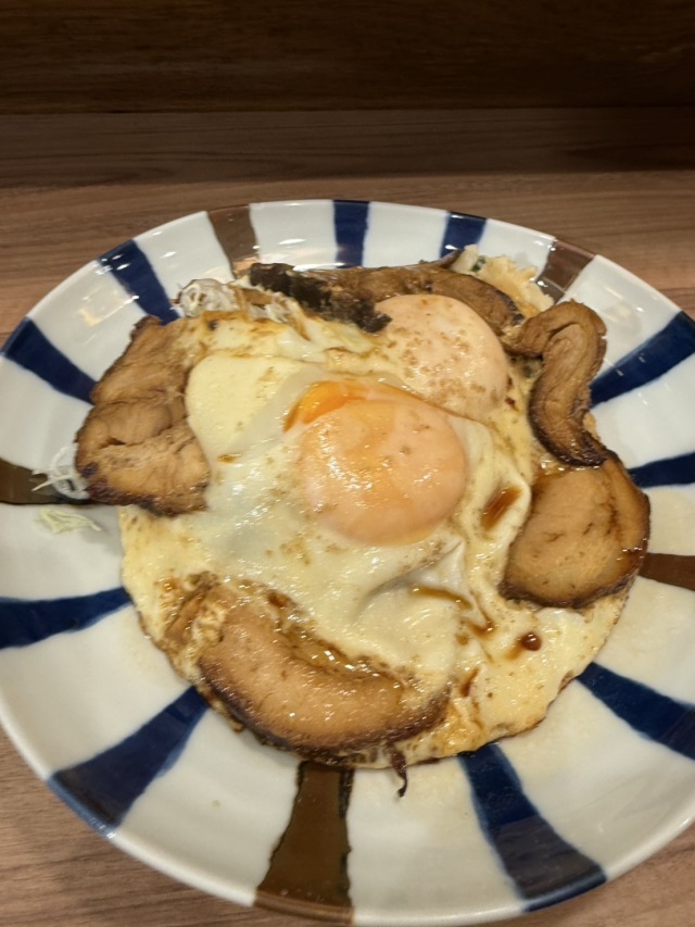 豊洲市場内にある定食屋さん