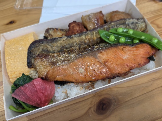 2,000円台でも納得できる。“日本料理の思想”が詰まった海苔弁 - 海苔