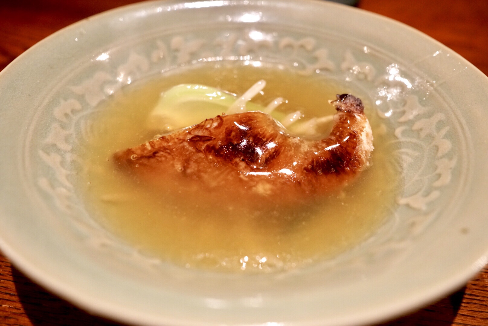 和と中華の技法を凝らしたカウンタースタイルの中華料理店【にしぶち飯店】