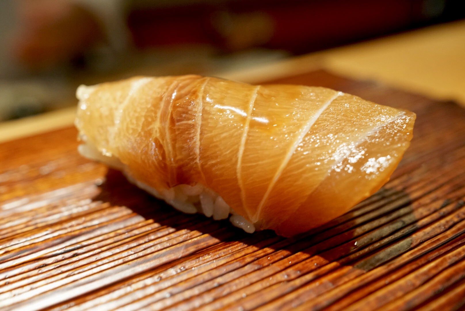 熟成鮨の先駆者「すし 㐂邑」で官能的な旨味に酔いしれる！