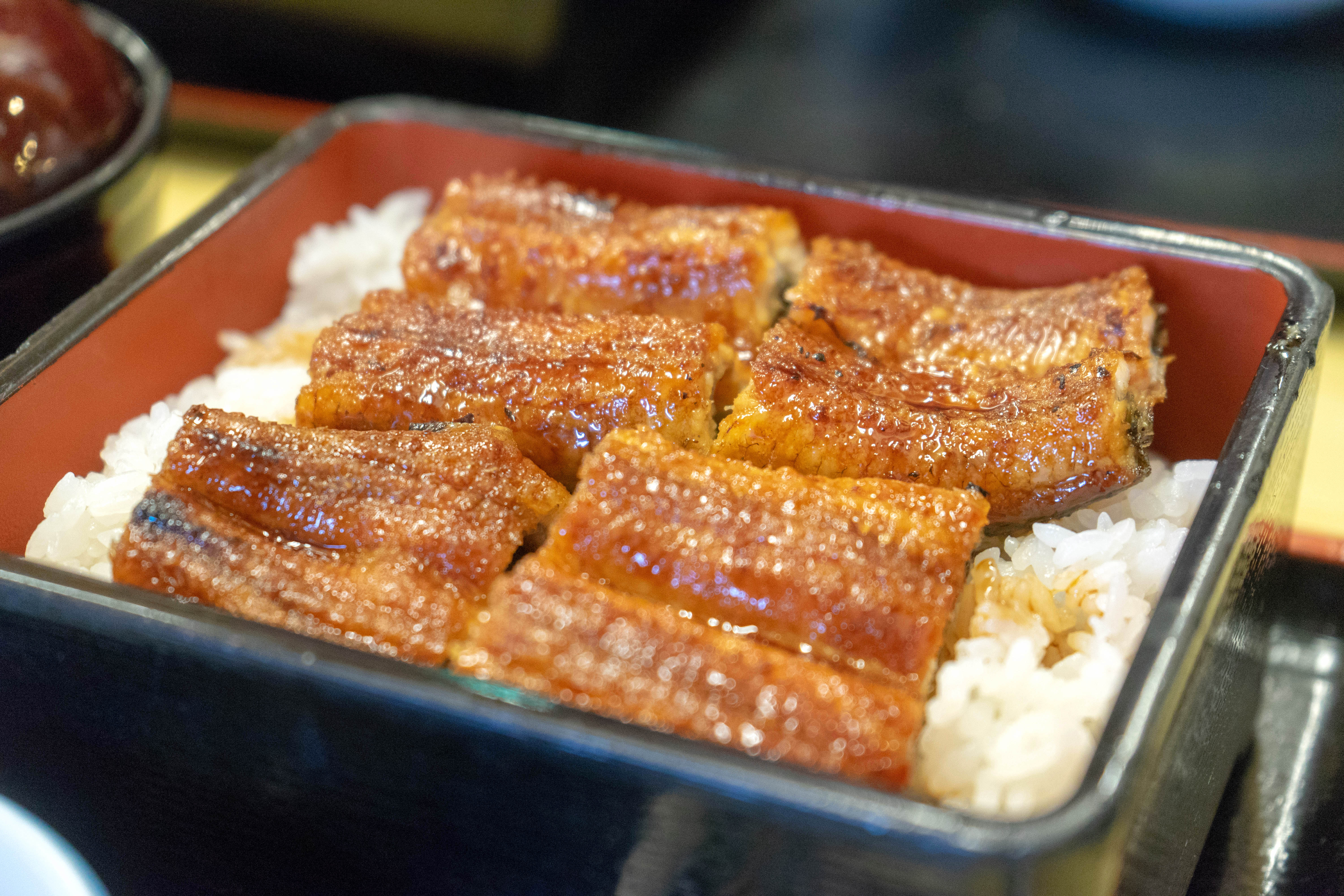 外はパリッと、中はふっくら！待ってでも食べたい高知の絶品うな重『かいだ屋』