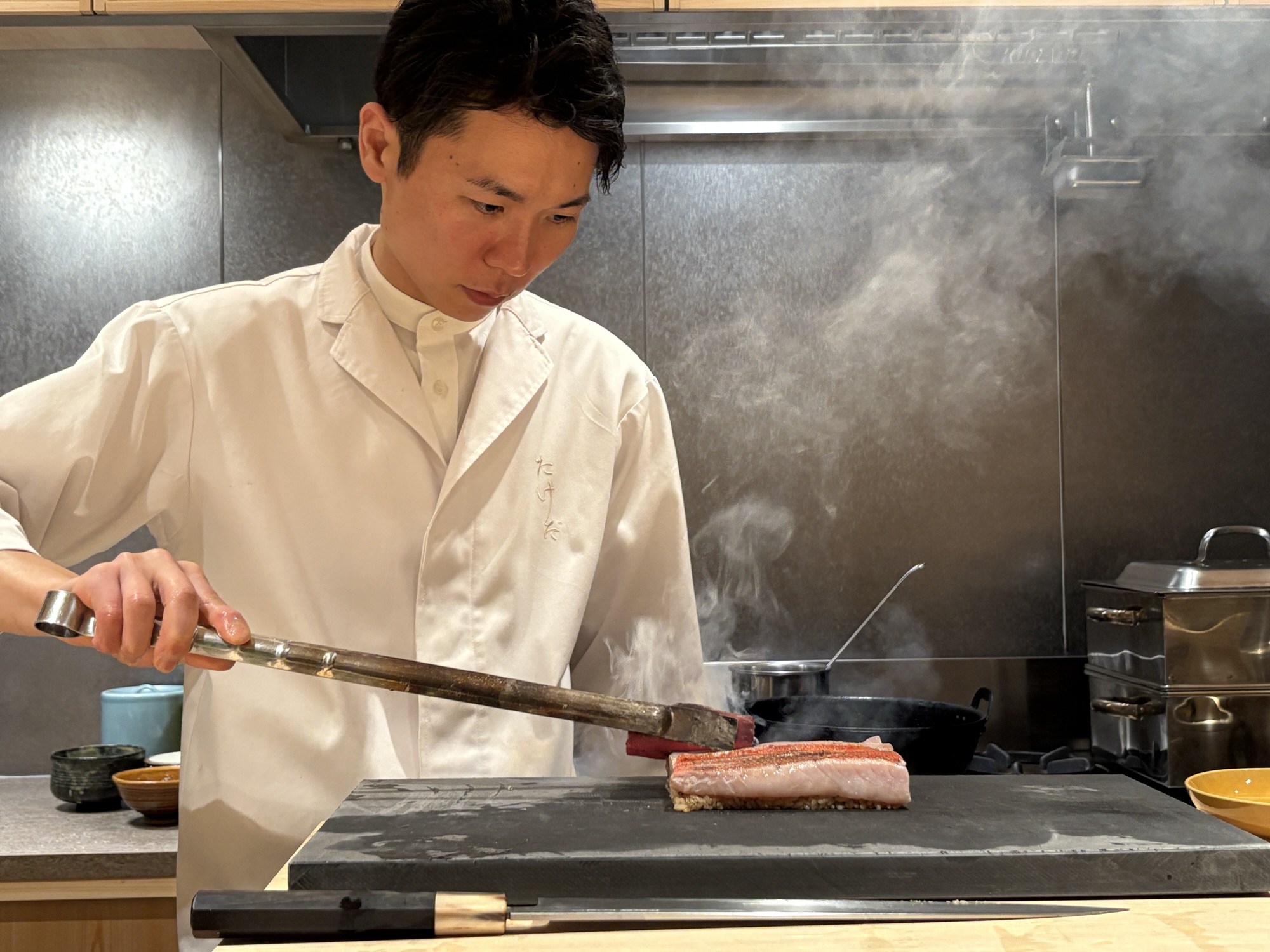 食で繋がる夜。TERIYAKI美食倶楽部の仲間と訪れた、天満橋『たけだ』の確かな味。